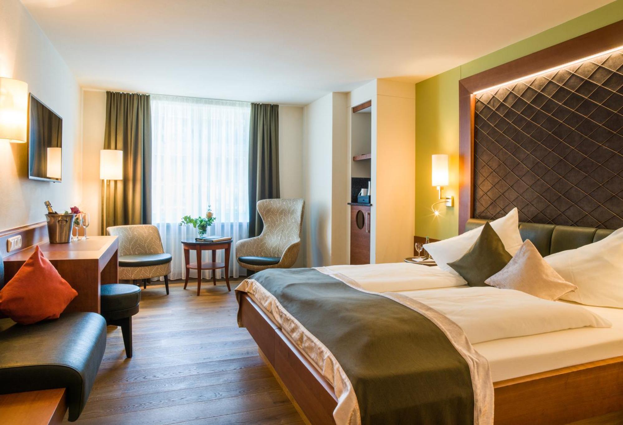 Hotel Koenig พัสเซา ภายนอก รูปภาพ