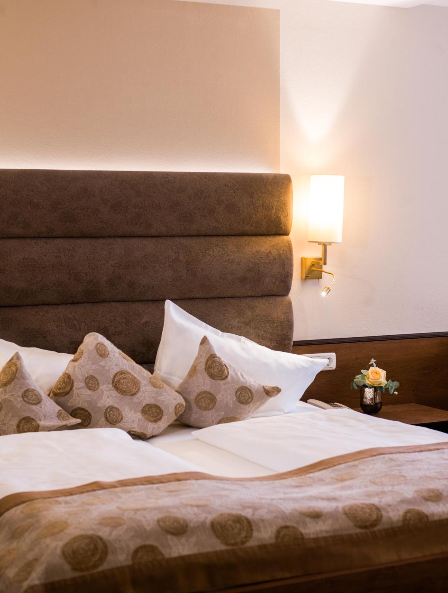Hotel Koenig พัสเซา ภายนอก รูปภาพ