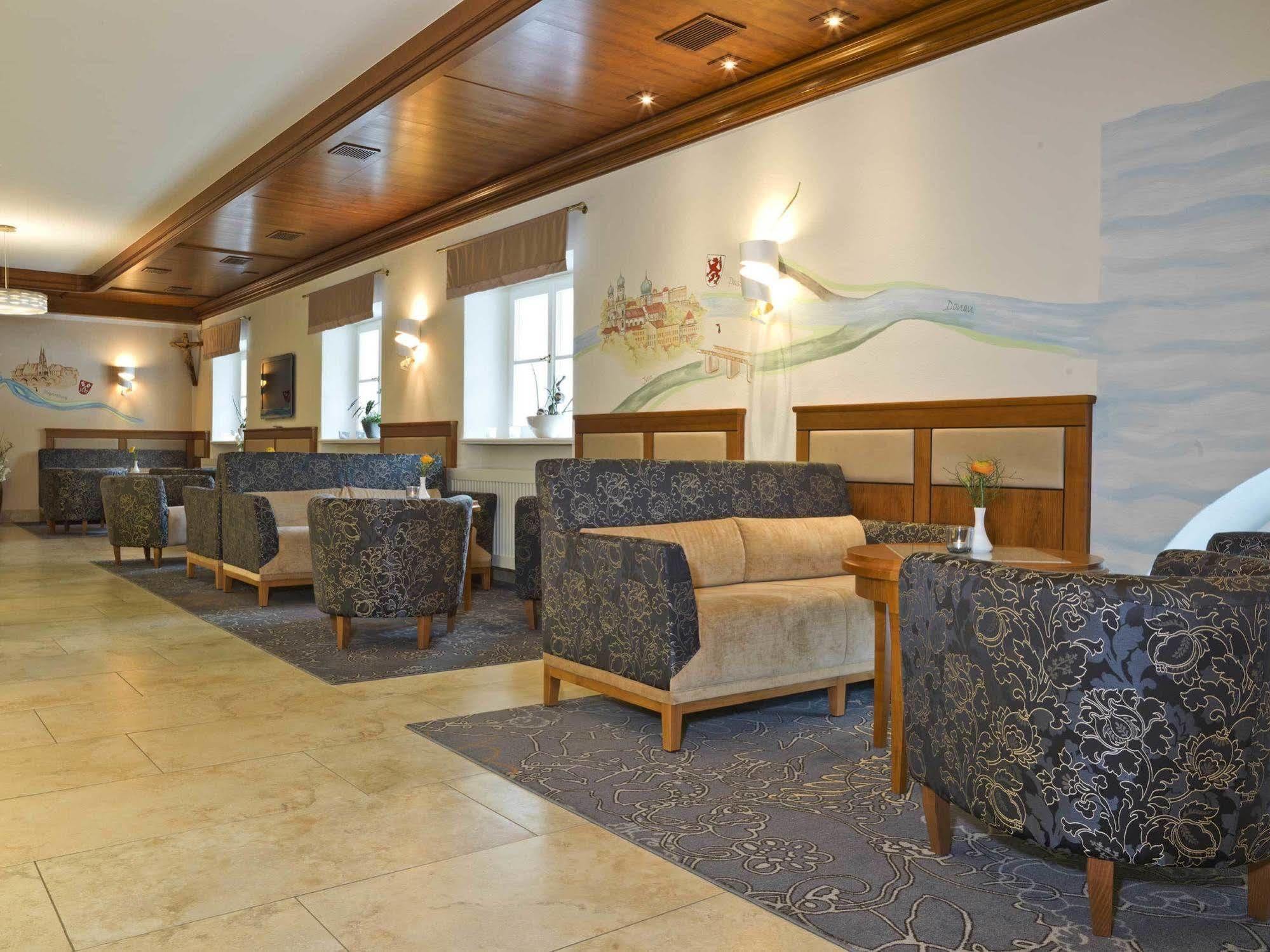 Hotel Koenig พัสเซา ภายนอก รูปภาพ