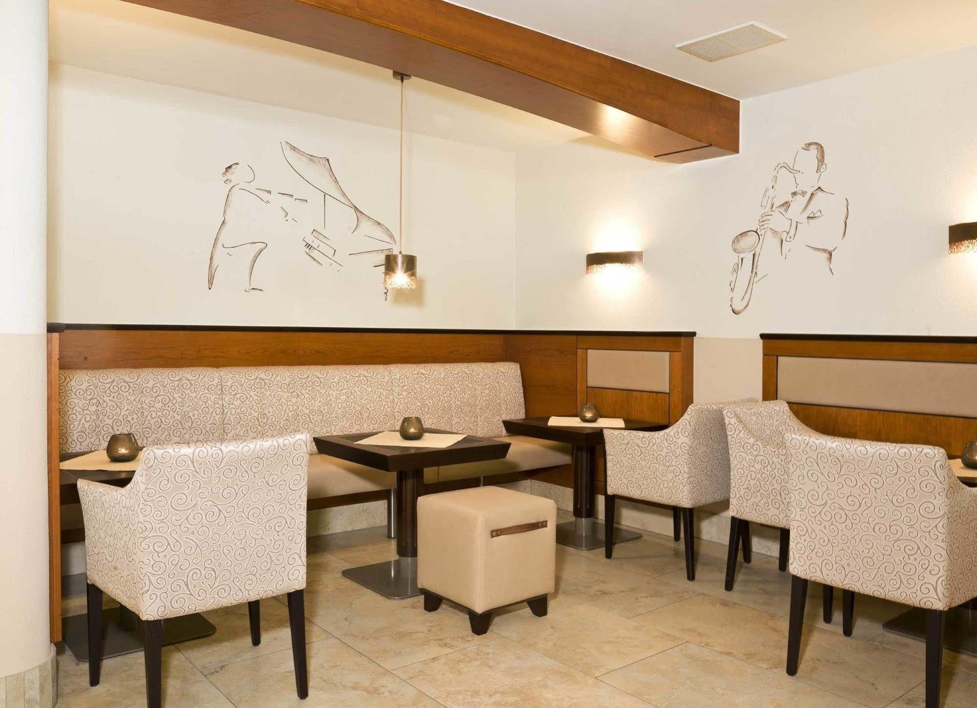 Hotel Koenig พัสเซา ภายนอก รูปภาพ