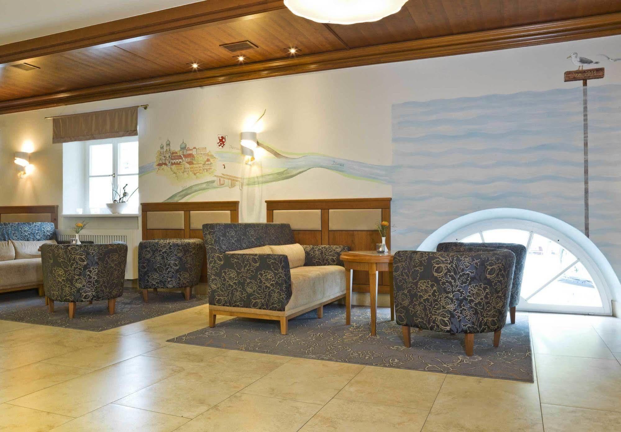 Hotel Koenig พัสเซา ภายนอก รูปภาพ