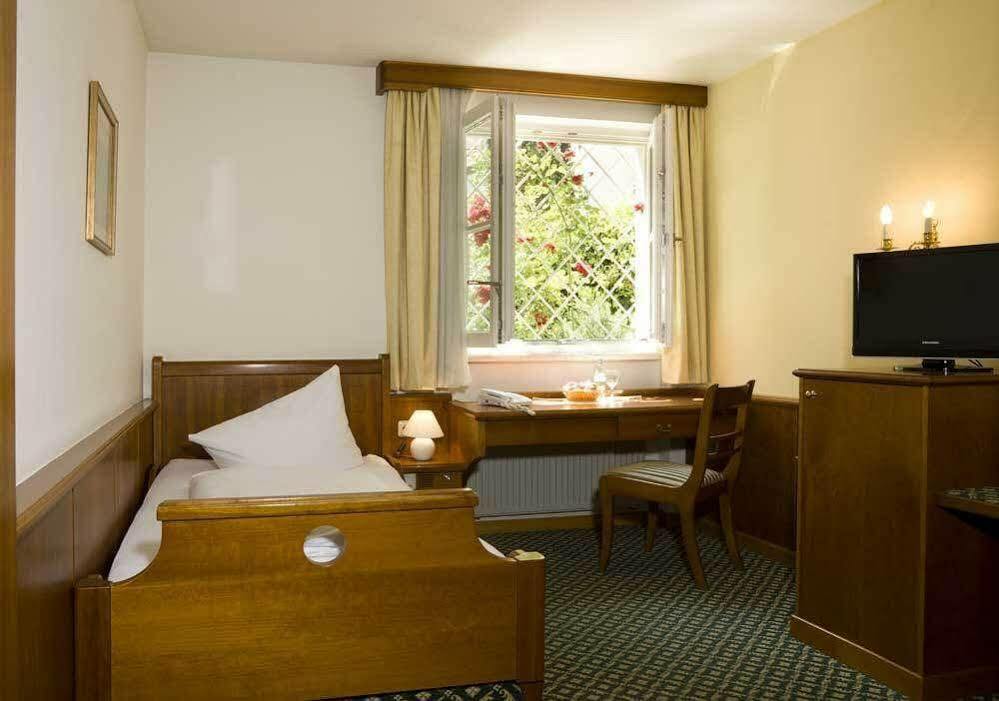 Hotel Koenig พัสเซา ภายนอก รูปภาพ