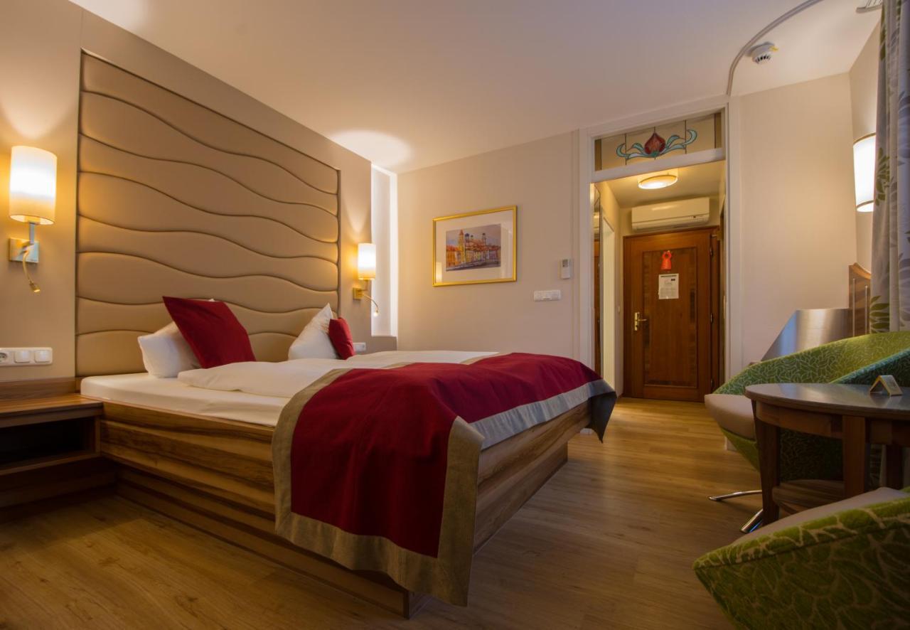 Hotel Koenig พัสเซา ภายนอก รูปภาพ